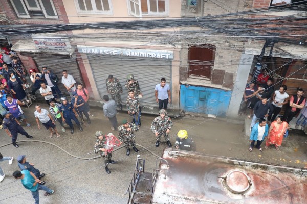 नरदेबीमा लागेको आगो सेनाद्धारा नियन्त्रण